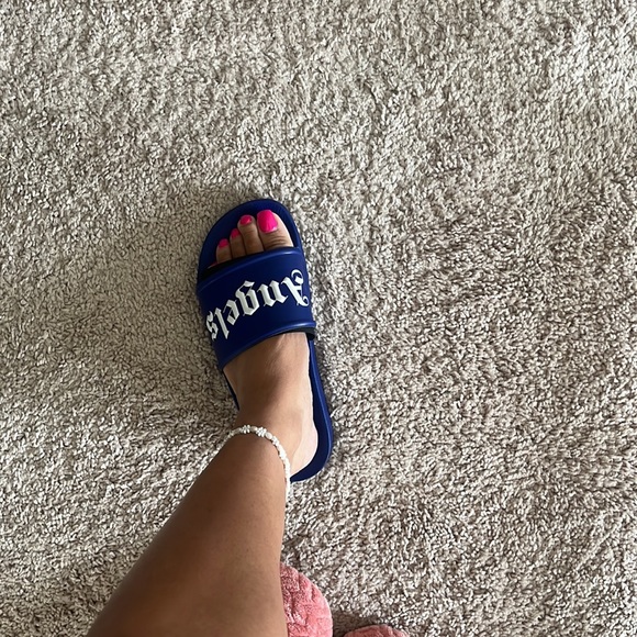 PALM ANGELS SLIDES WORN ONCE TO POOL 🔥🔥size 8 - Picture 6 of 6